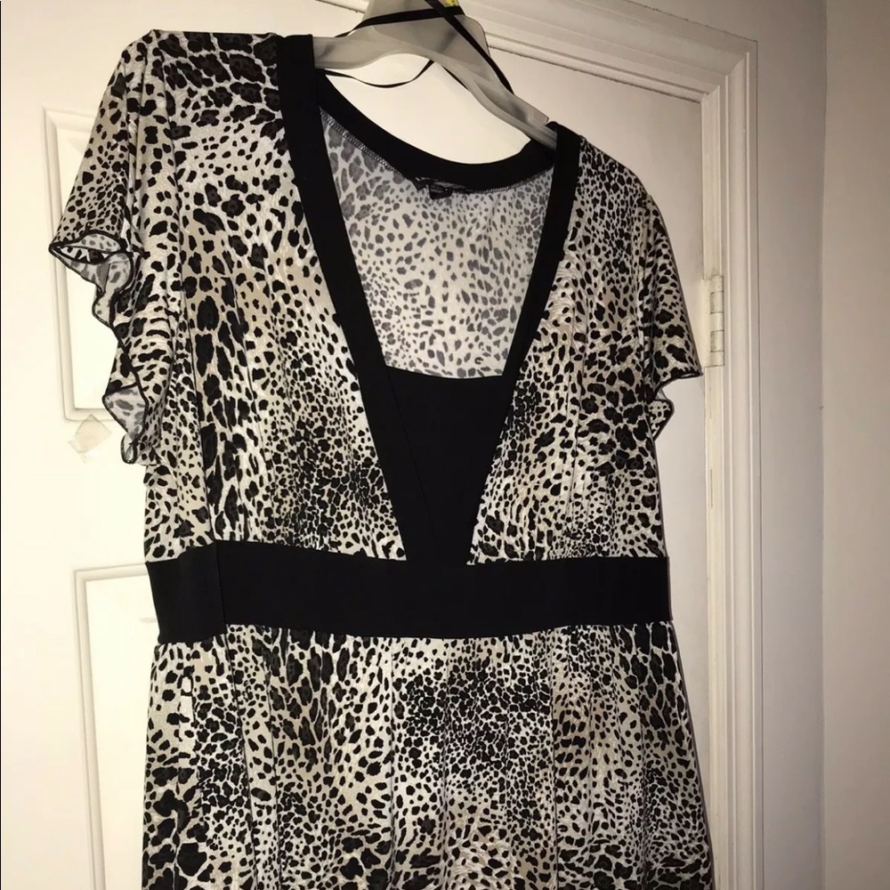 I.N. Studio Women 2X Top Blouse Animal Print S/S